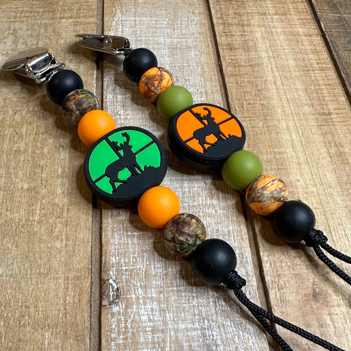 WS Big Buck Pacifier Clip: Green